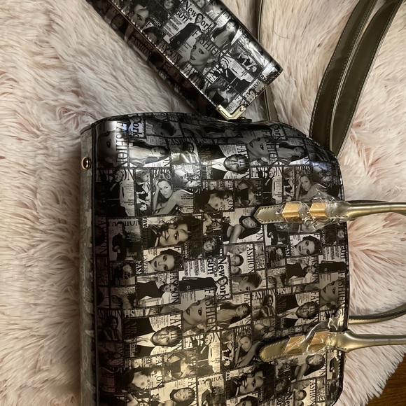 Magazine Purse With Matching Wallet - Picture 2 of 4